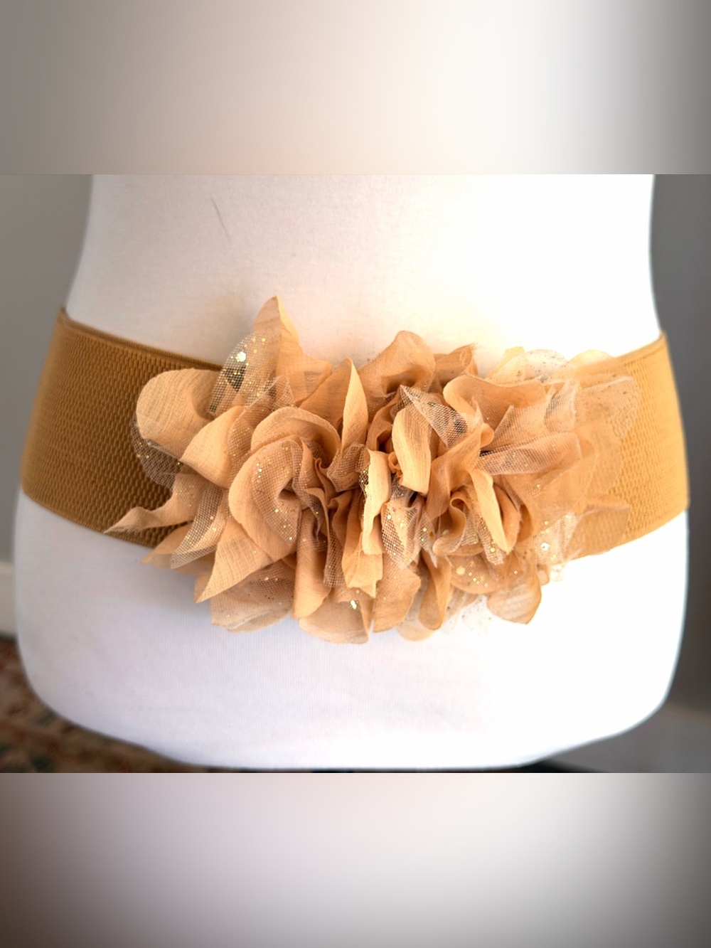 Elastic Floral Waist Belt - Tan - Picture 5 of 7